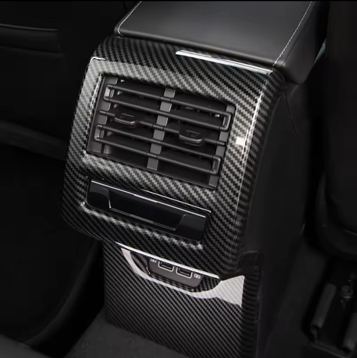 Carbon cover climate rear for Golf 8
